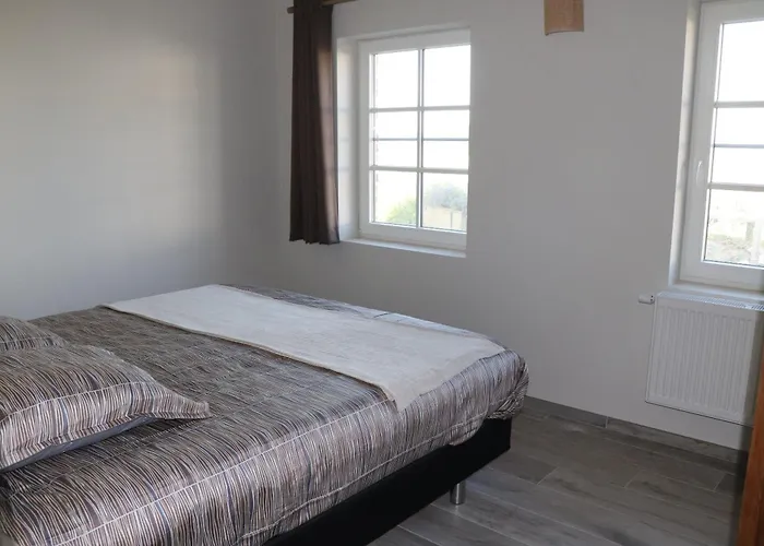 La Petite Mazure * Maulde